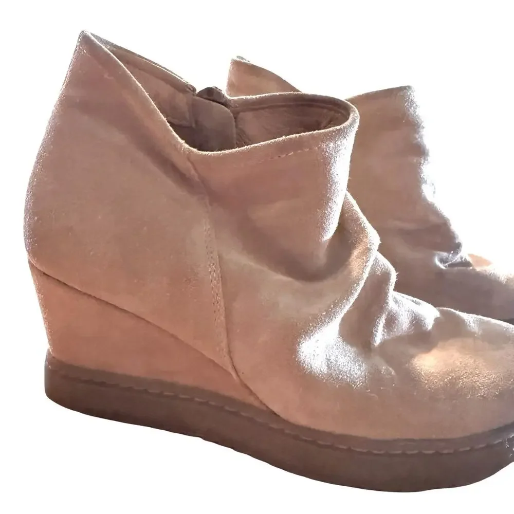 Sofft Siri Suede Leather Side Zip Wedge Ankle Booties Boots Slouch Beige sz 7.5